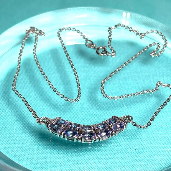 925 Silver Arc Pendant Necklace with Oval Grain Set Tanzanite Gemstones - Picture 12 of 16